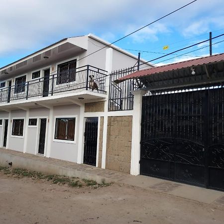 Wally'S Place Эстели Экстерьер фото